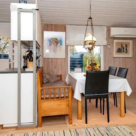 5 Person Holiday In Holiday home